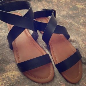 NWT JustFab Sandals